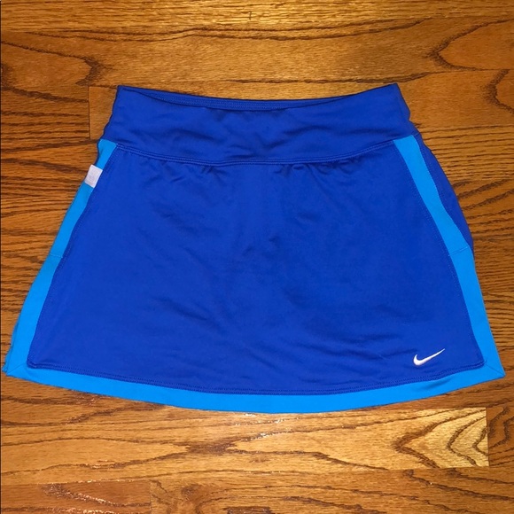 Nike Pants - NWT women’s Nike tennis skirt 🎾 Size: XS